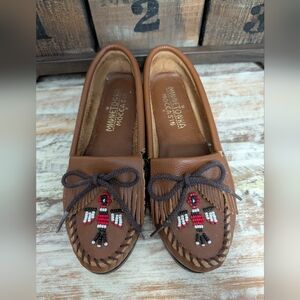 Minnetonka Brown Leather Beaded Thunderbird Moccasins Loafers Women Size 8